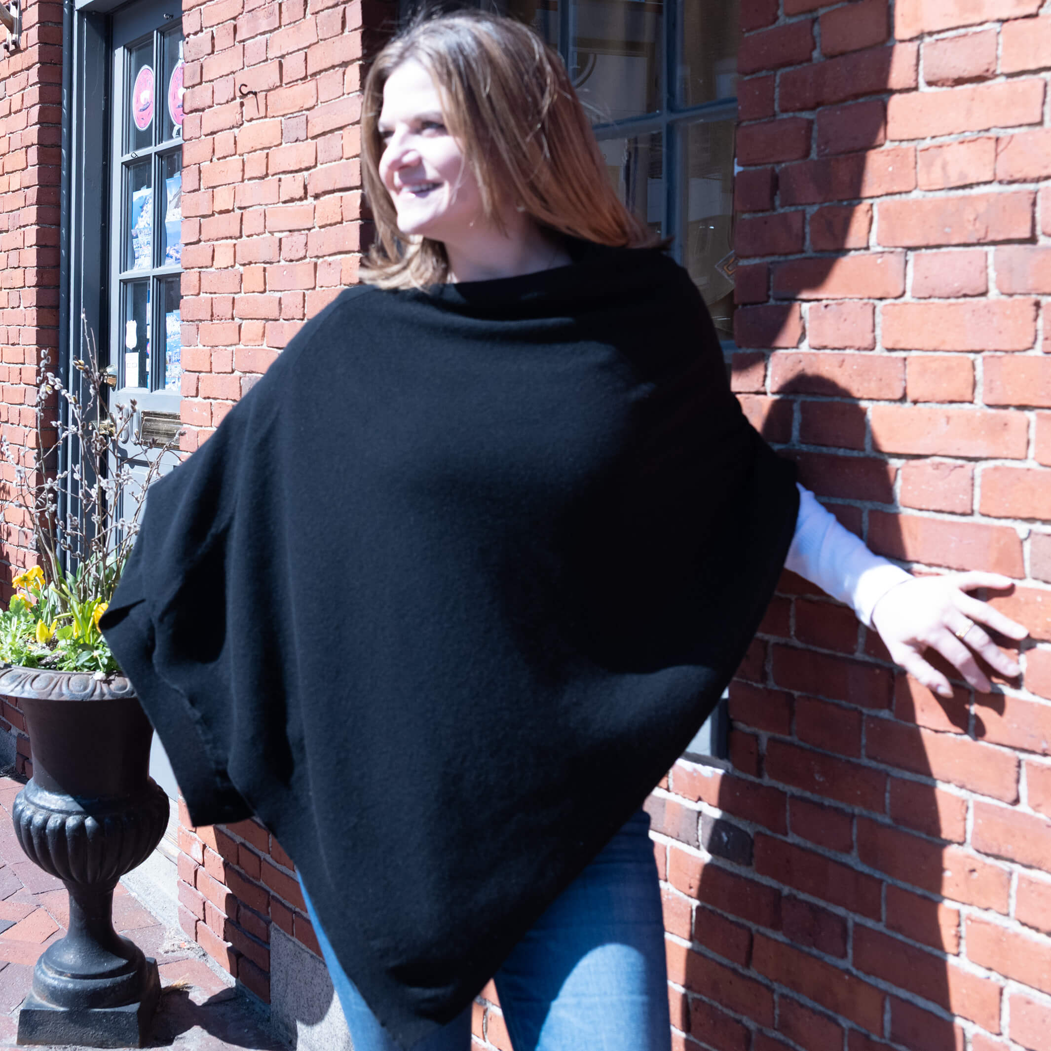 Billie Todd Two-Ply Cashmere Shawl Made in Scotland #color_black