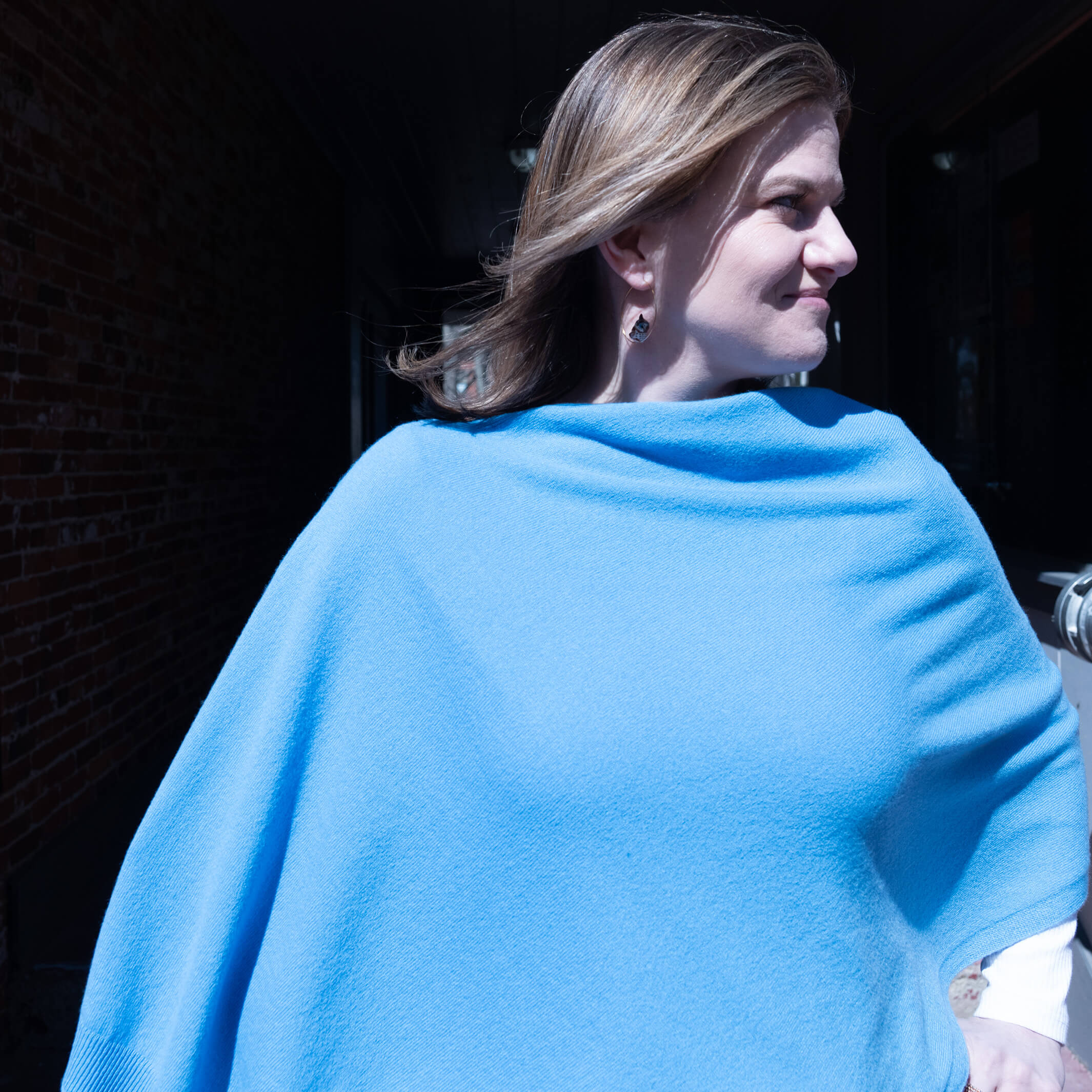 Billie Todd Two-Ply Cashmere Shawl Made in Scotland #color_saxon