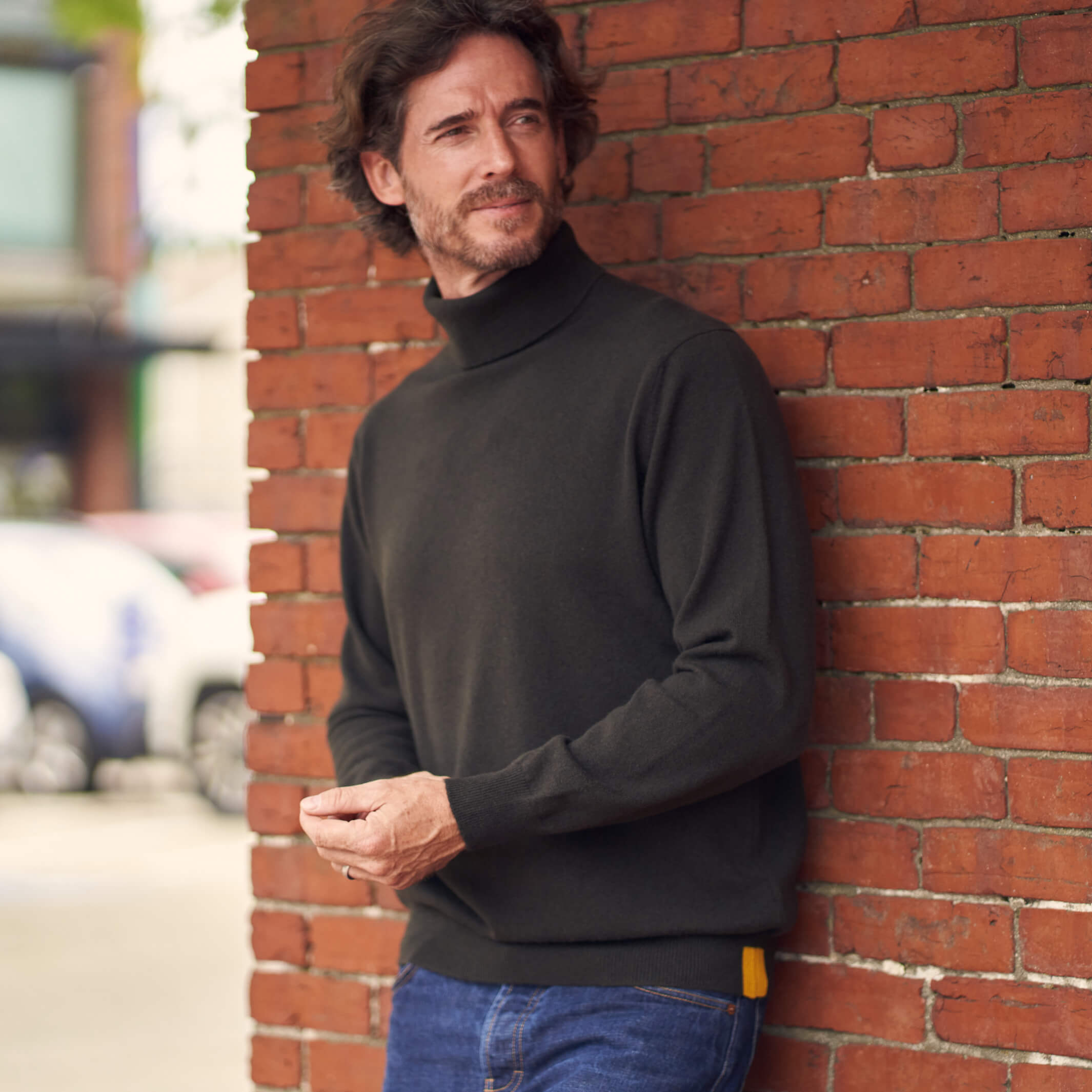 Billie Todd 100% Cashmere Two-Ply Turtleneck Sweater Made in Scotland#color_assam