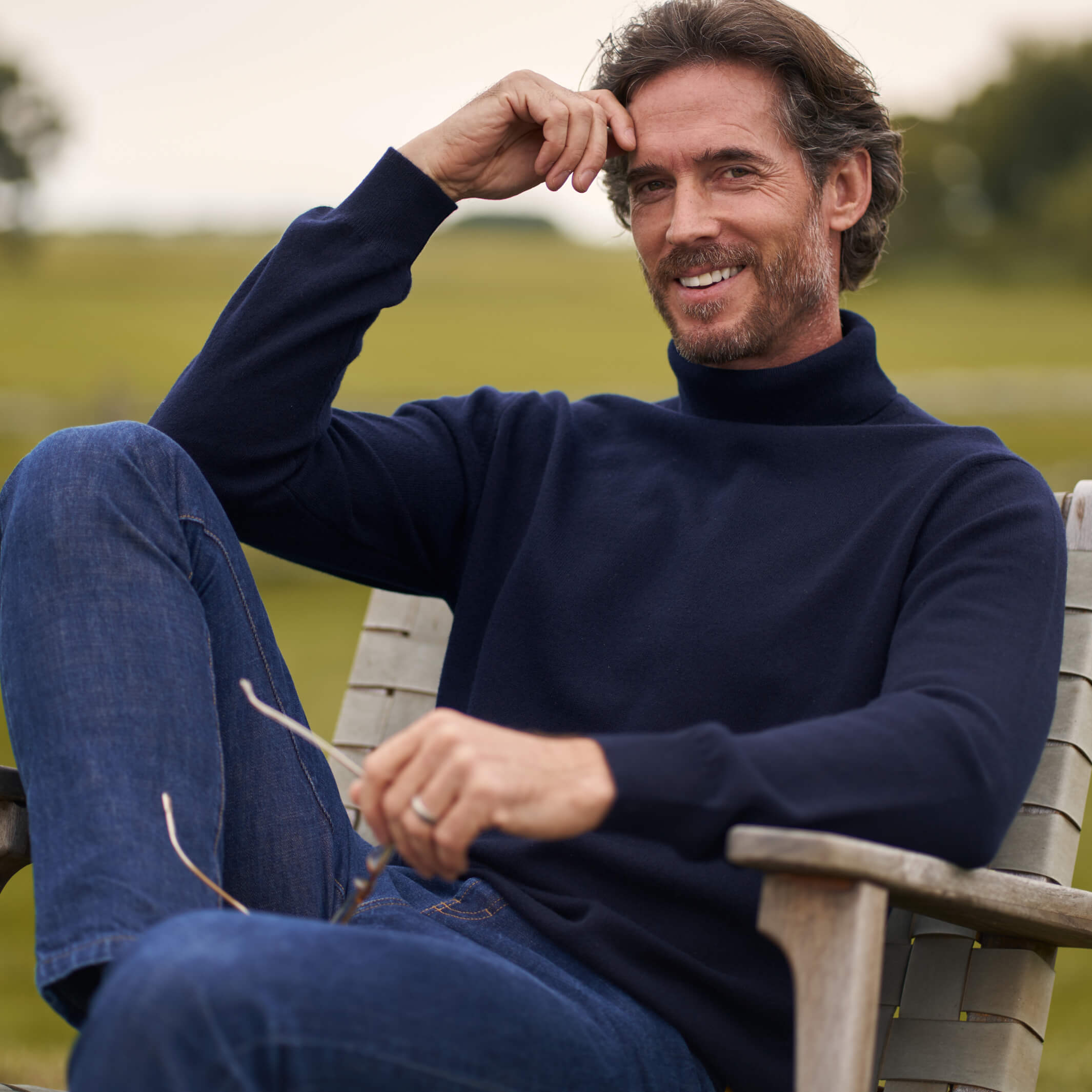 Billie Todd 100% Cashmere Two-Ply Turtleneck Sweater Made in Scotland#color_pirate-blue