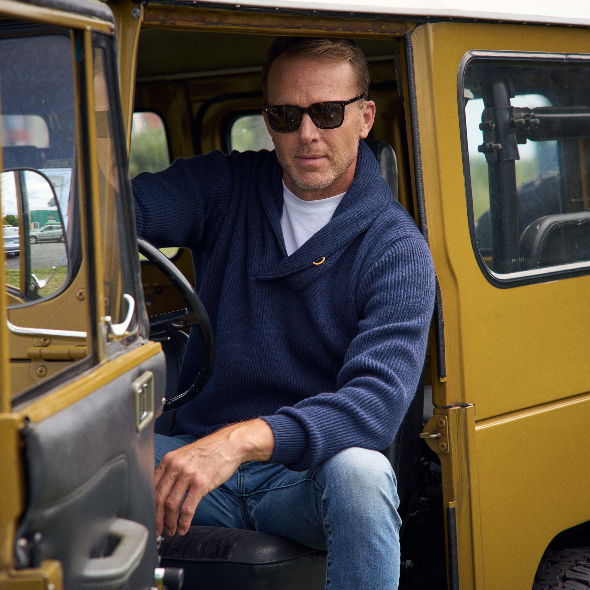 Billie Todd Four-Ply Cashmere Shawl Pullover Made in Scotland #color_slate blue