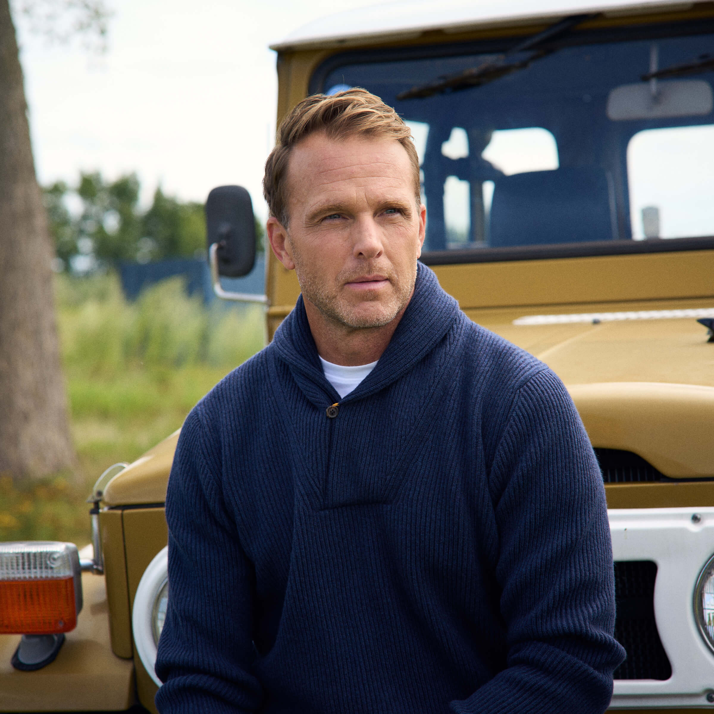 Billie Todd Four-Ply Cashmere Shawl Pullover Made in Scotland #color_slate blue