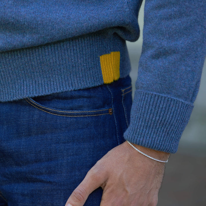 Billie Todd Four-Ply Cashmere V-Neck Made in Scotland #color_river-leven
