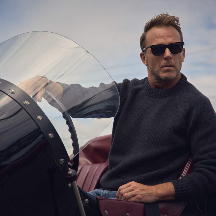 Ewan Scottish Cashmere Sweater in Peat