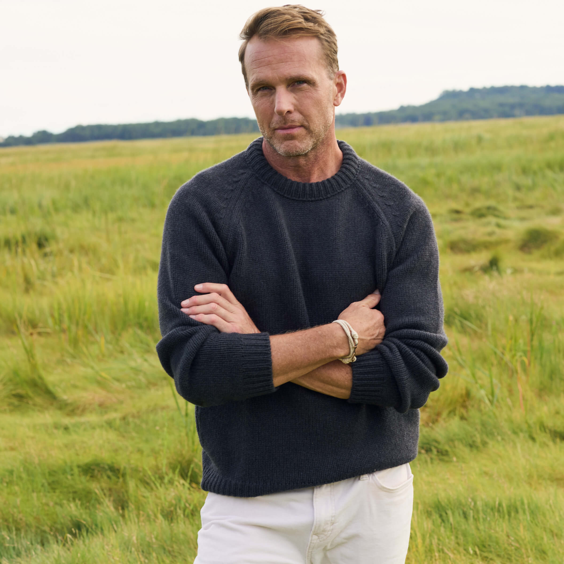 Ewan Scottish Cashmere Sweater in Peat