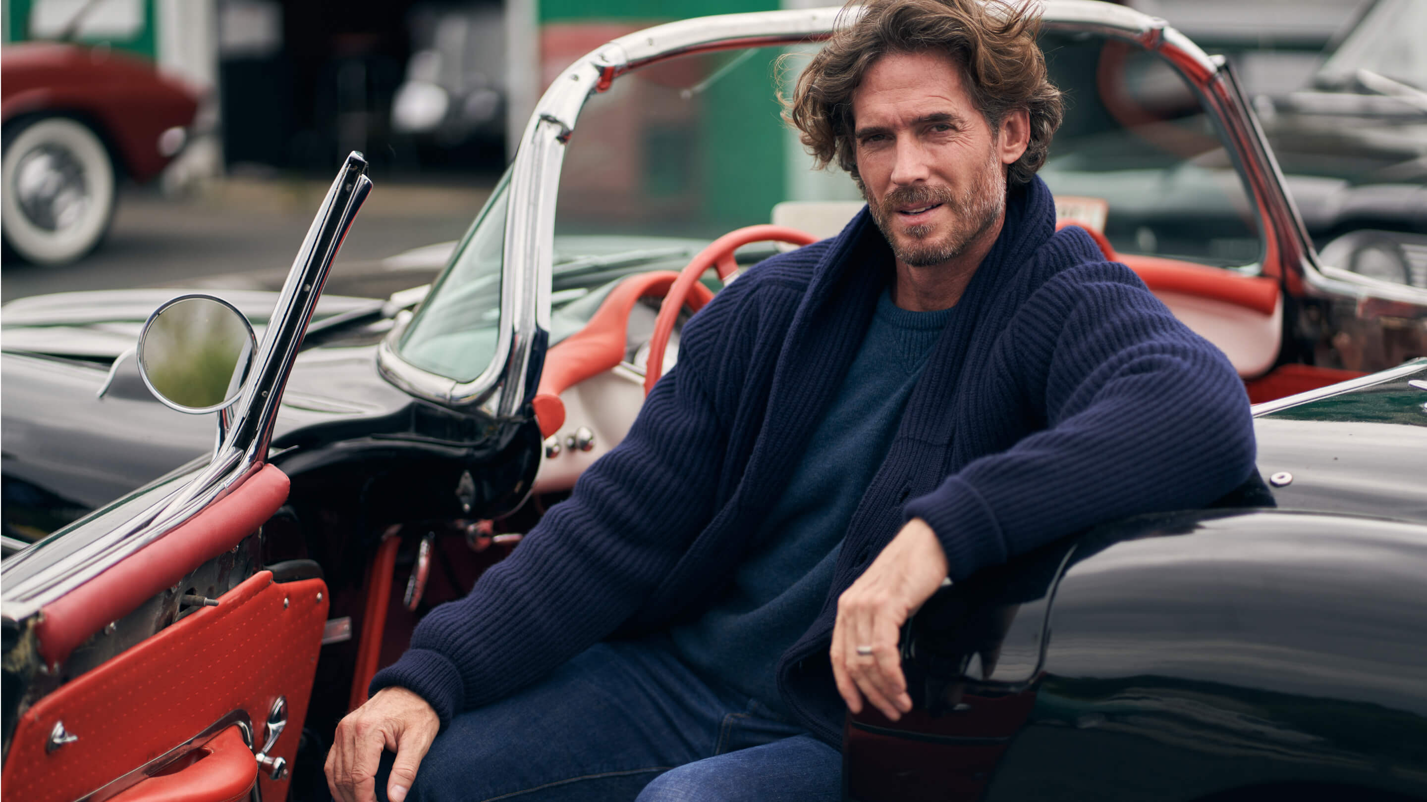 Billie Todd Cashmere Eight-Ply-Shawl Cardigan in Navy