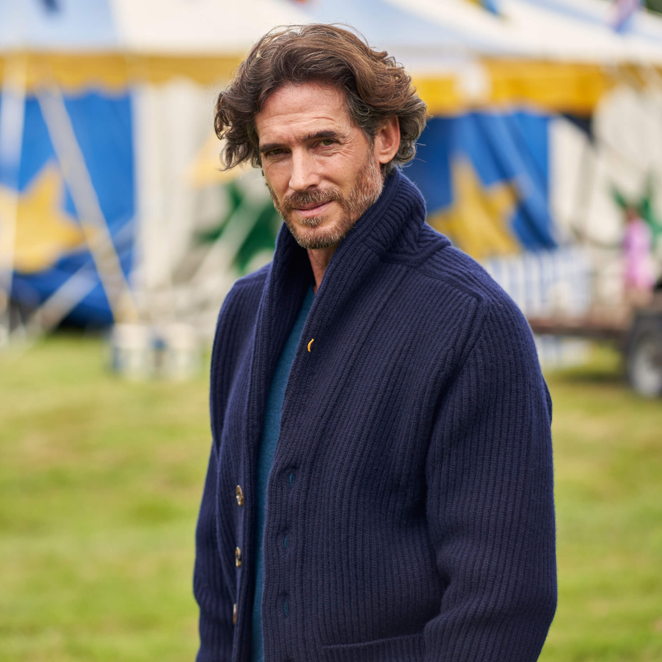 Billie Todd Eight-Ply Cashmere Shawl Cardigan Made in Scotland #color_navy