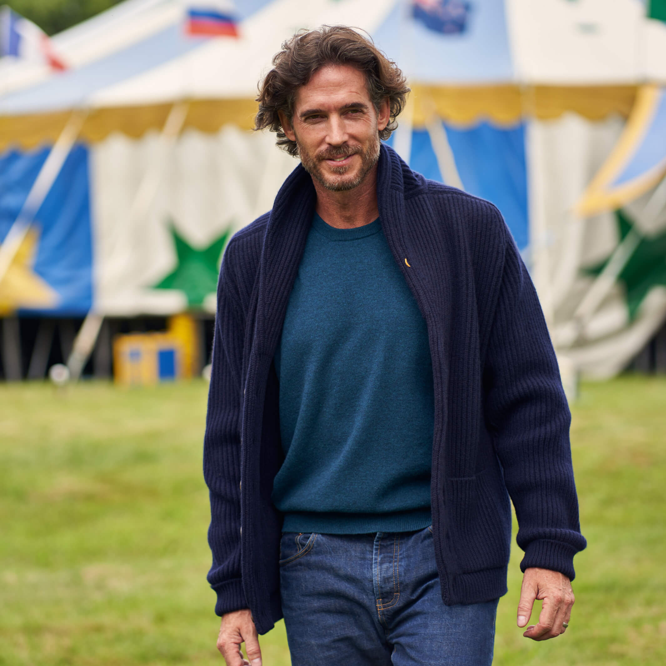 Billie Todd Eight-Ply Cashmere Shawl Cardigan Made in Scotland #color_navy