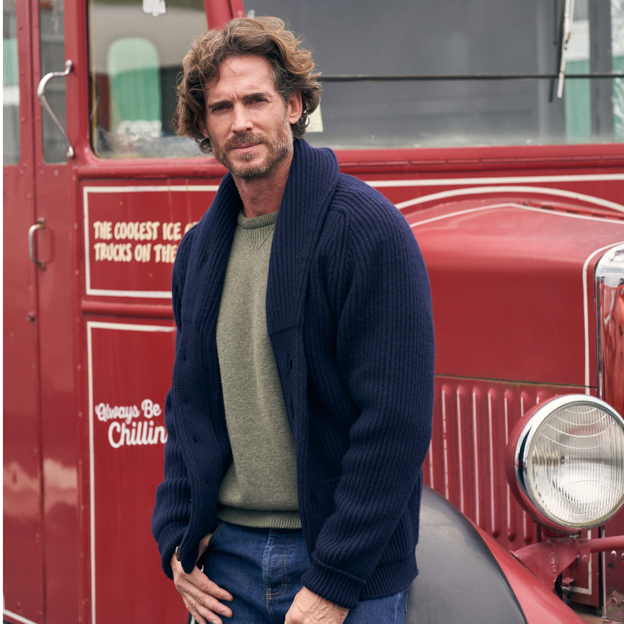 Billie Todd Eight-Ply Cashmere Shawl Cardigan Made in Scotland #color_navy