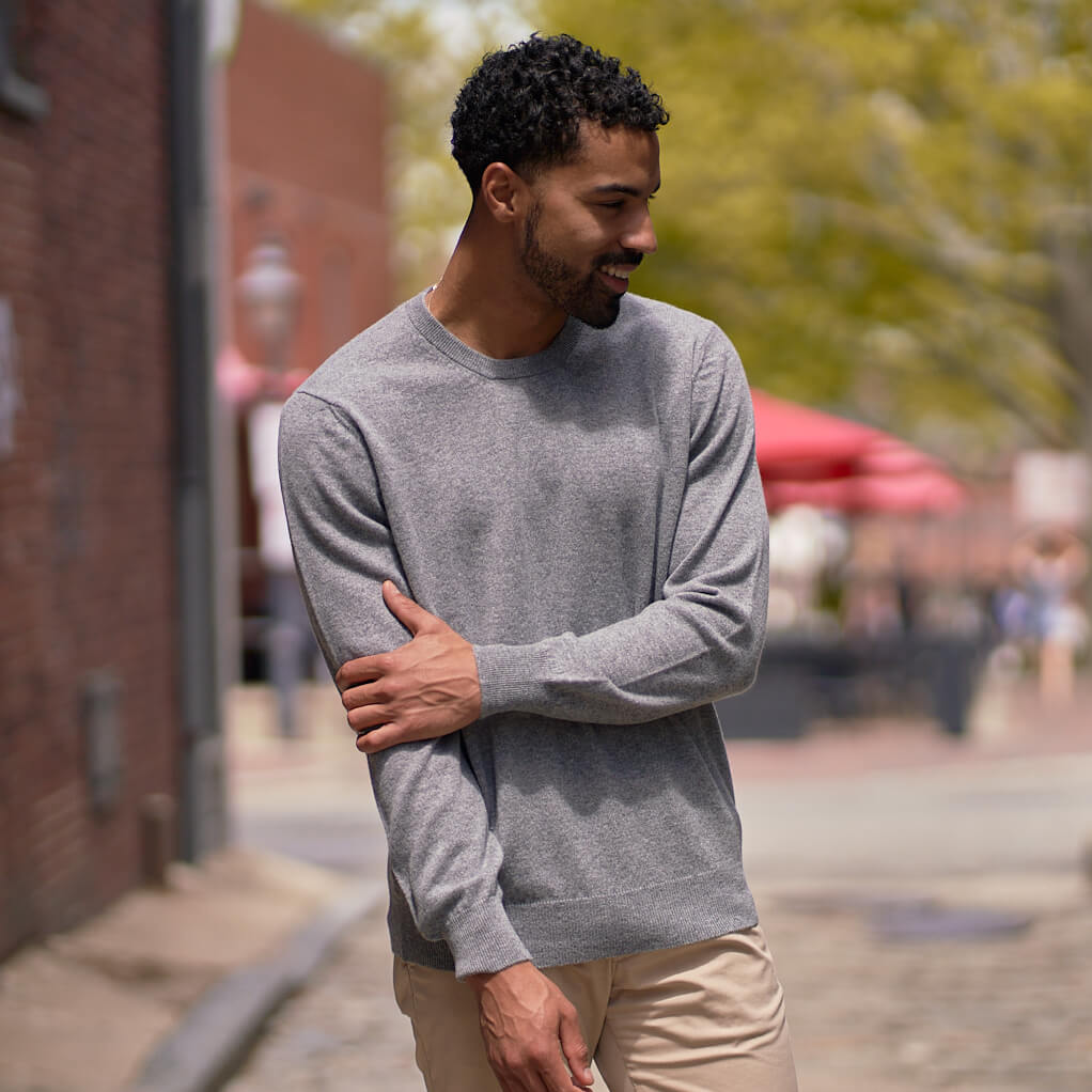 Billie Todd Two Ply Cashmere Crewneck Made in Scotland #color_grey-flannel