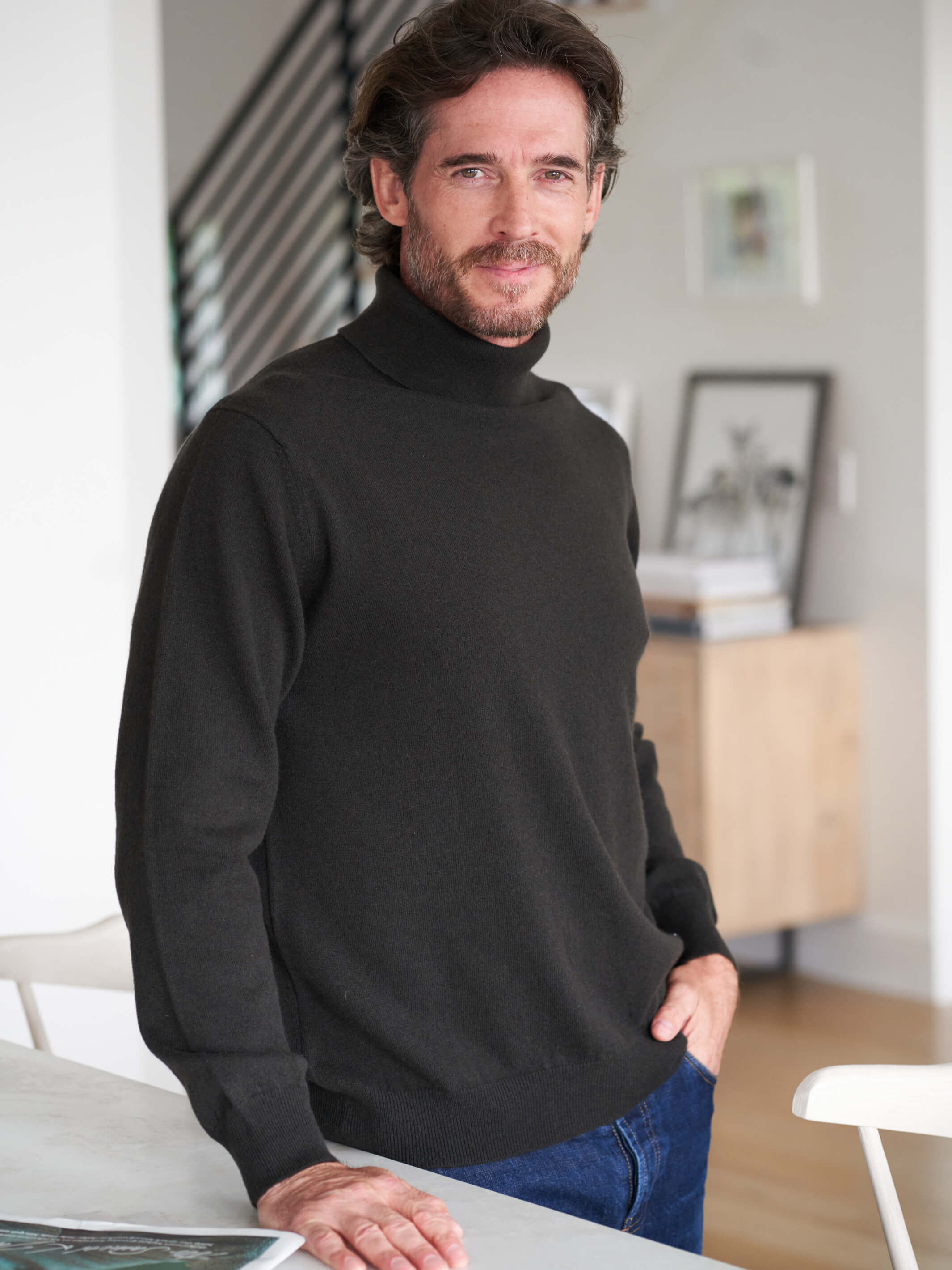 Billie Todd Two-Ply Cashmere Turtleneck in Assam