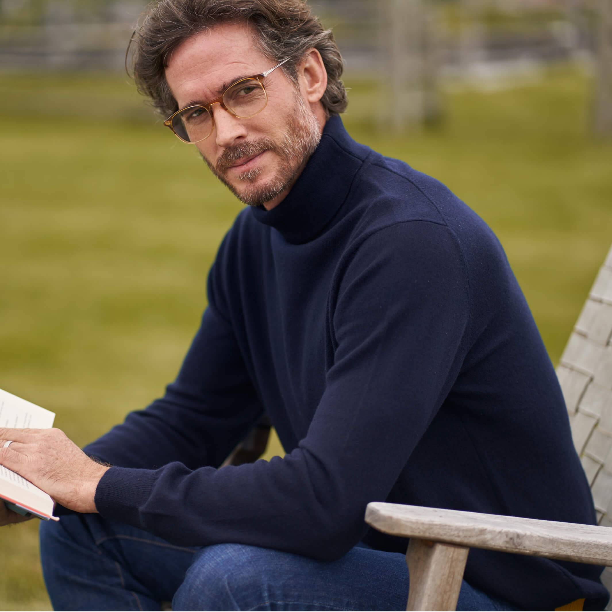 Billie Todd 100% Cashmere Two-Ply Turtleneck Sweater Made in Scotland#color_pirate-blue