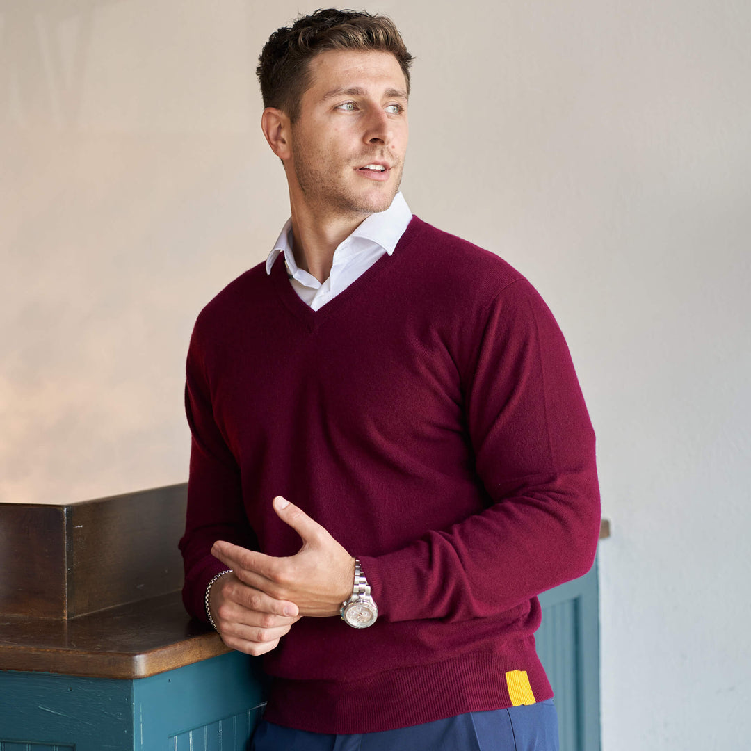 Billie Todd Two Ply Cashmere V-Neck Made in Scotland #color_pompeii