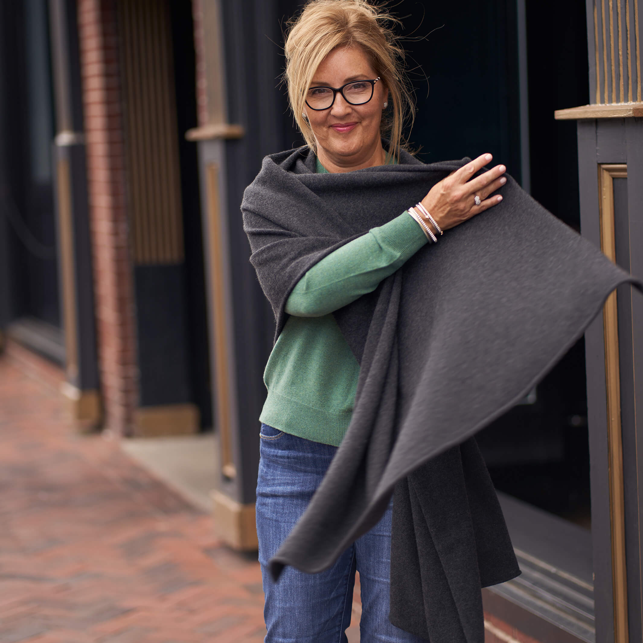 Billie Todd Four-Ply Cashmere Shawl Wrap Made in Scotland #color_charcoal