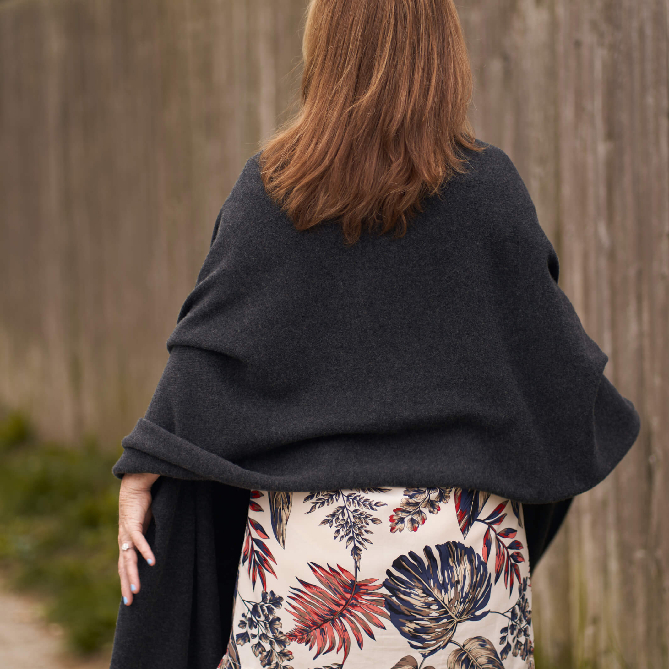 Billie Todd Four-Ply Cashmere Shawl Wrap Made in Scotland #color_charcoal