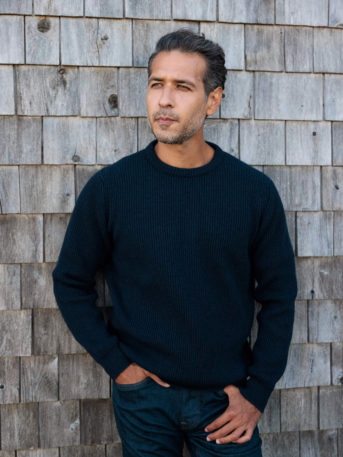 The Finlay 4-ply Scottish cashmere ribbed crewneck in Midnight, portrait
