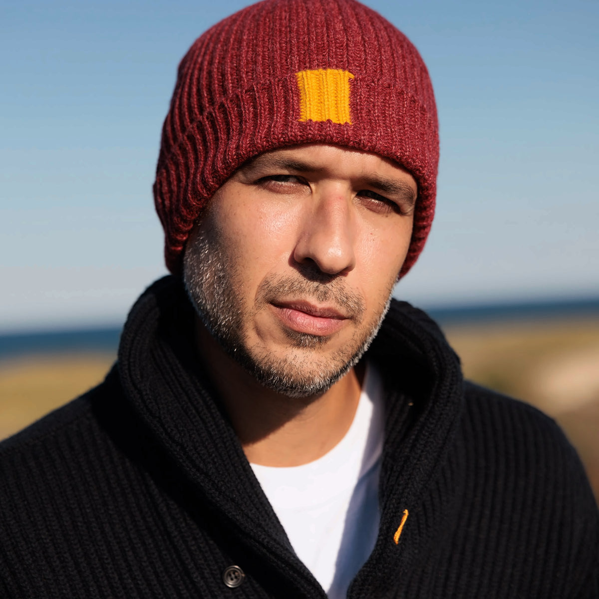 The George 8-ply Scottish cashmere beanie in Rowan, close-up