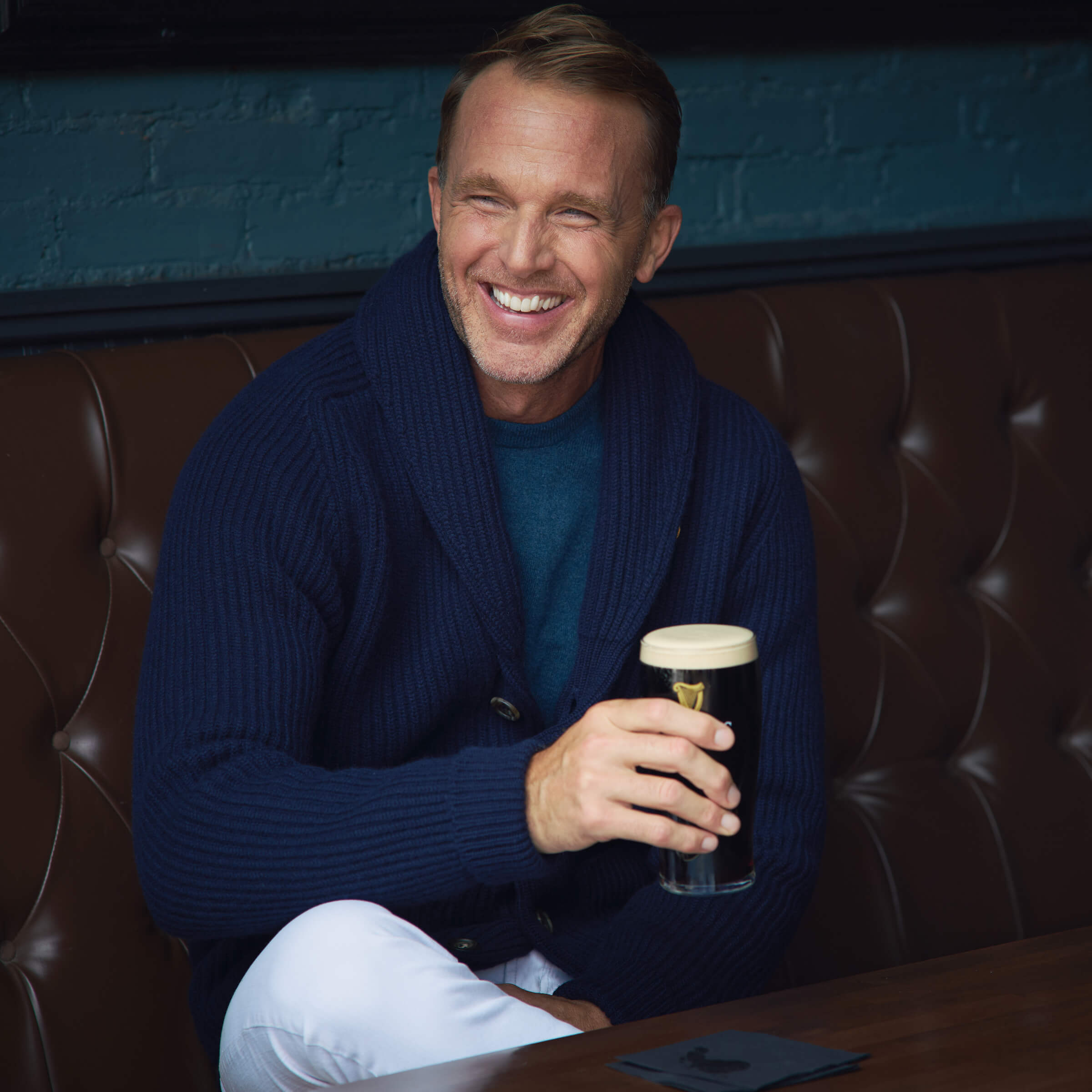 Billie Todd Eight-Ply Cashmere Shawl Cardigan Made in Scotland #color_navy