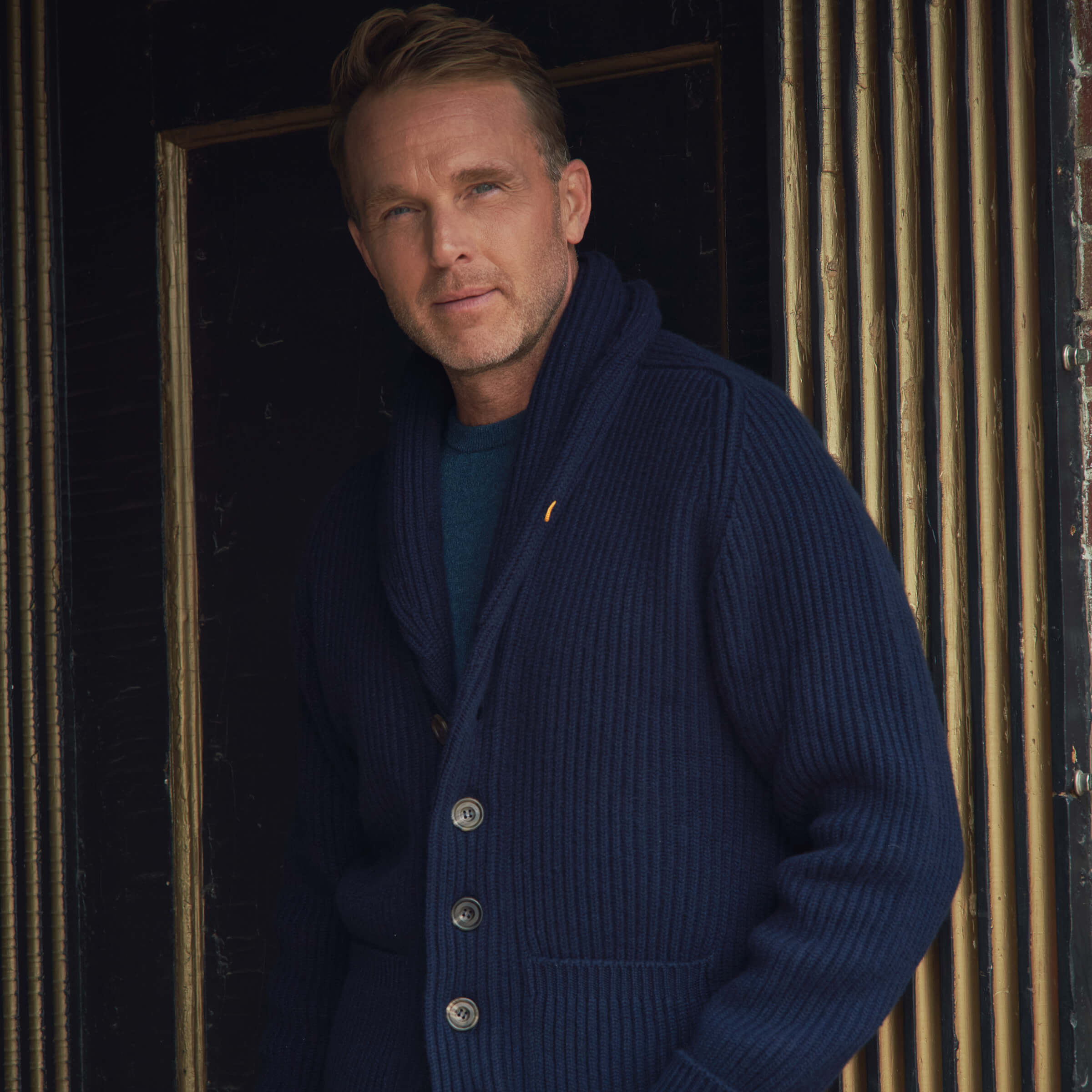 Billie Todd Eight-Ply Cashmere Shawl Cardigan Made in Scotland #color_navy