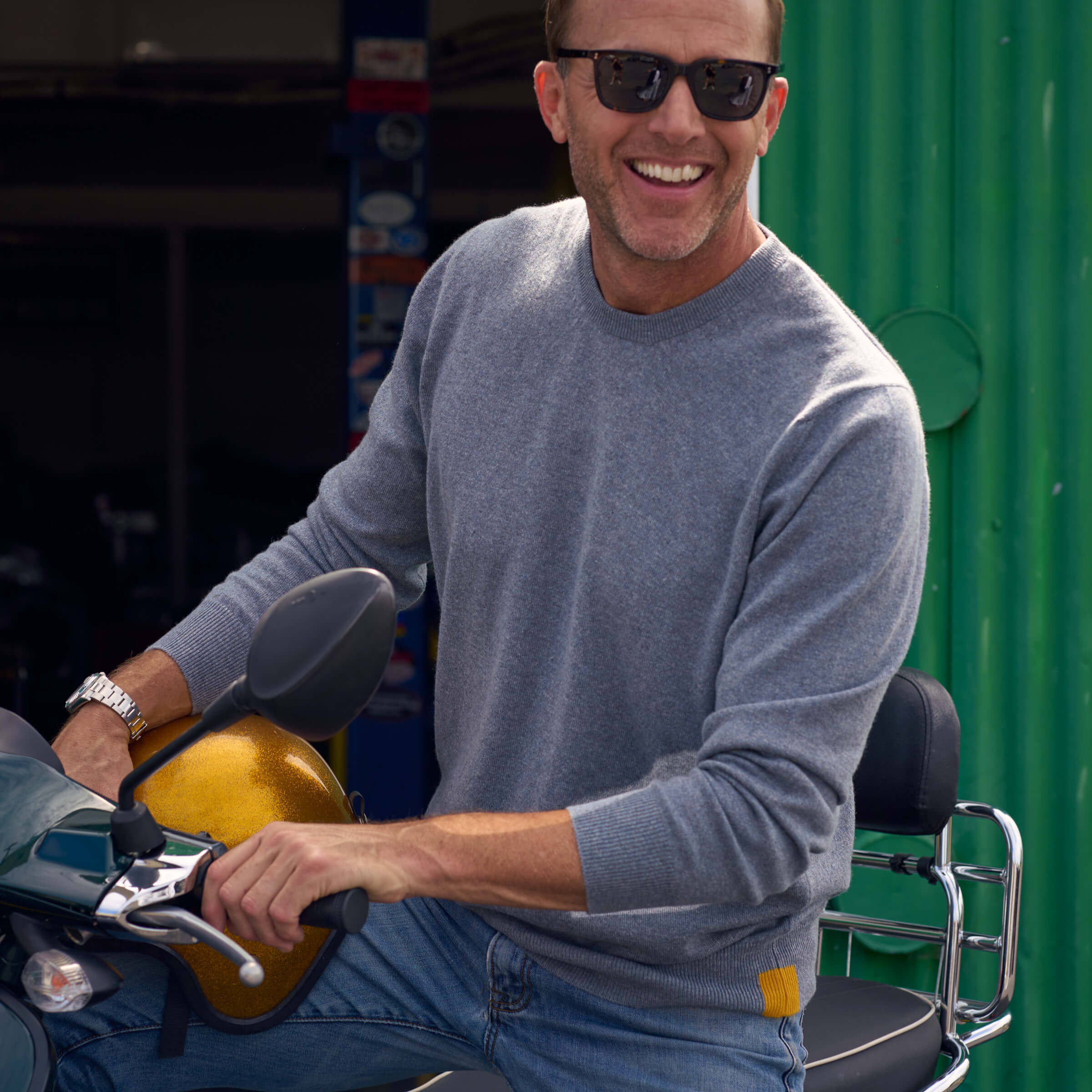 Billie Todd Two Ply Cashmere Crewneck Made in Scotland #color_slate