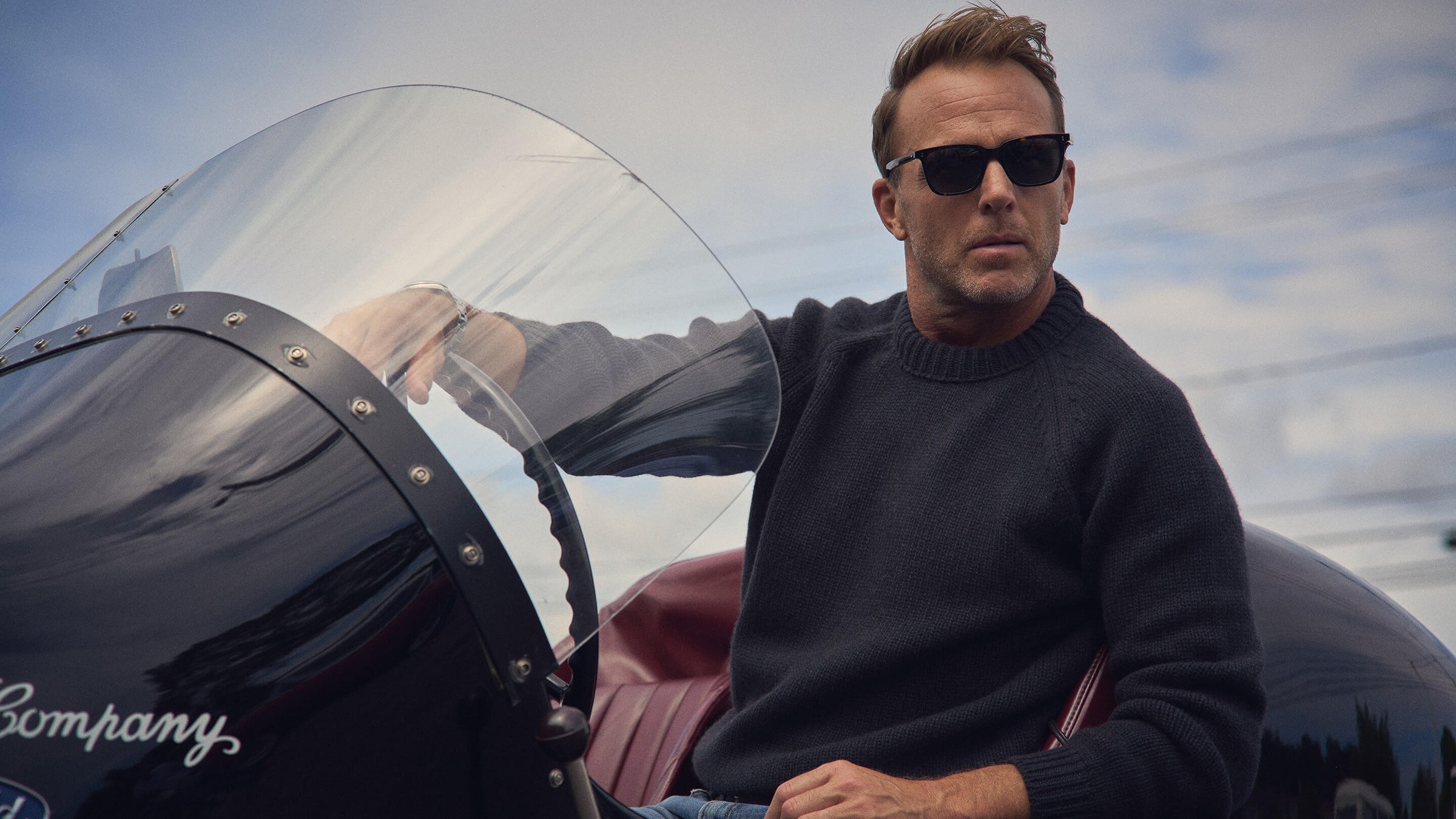 Ewan Cashmere Crewneck Peat Made in Scotland