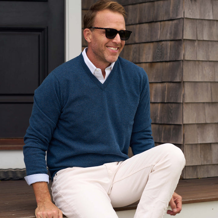 Billie Todd Two Ply Cashmere V-Neck Made in Scotland #color_japanese-blue
